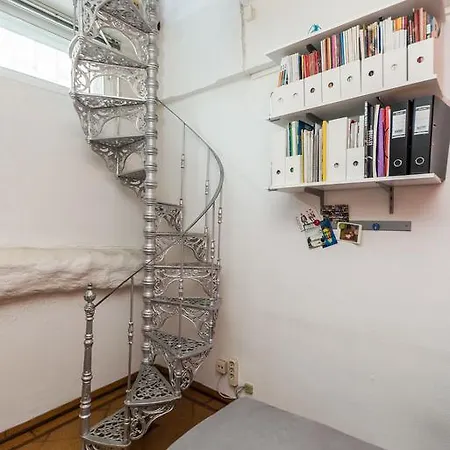 Apartamento Columbano Bordalo